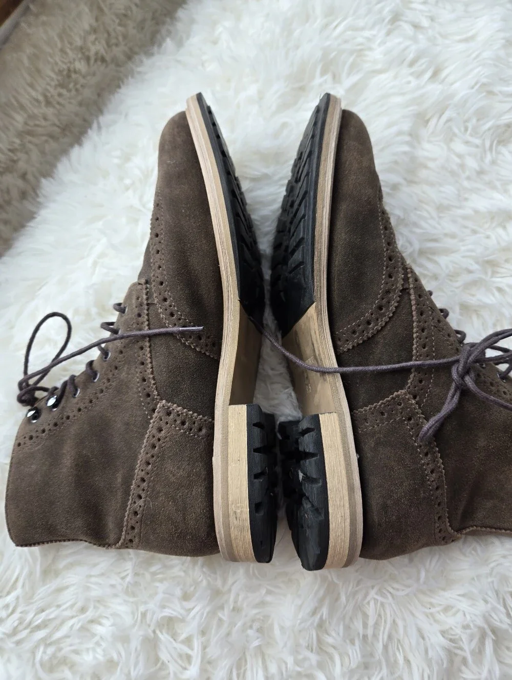 Banana Republic Booth Soft Brown Calf Suede Brogue Boot US 9.5